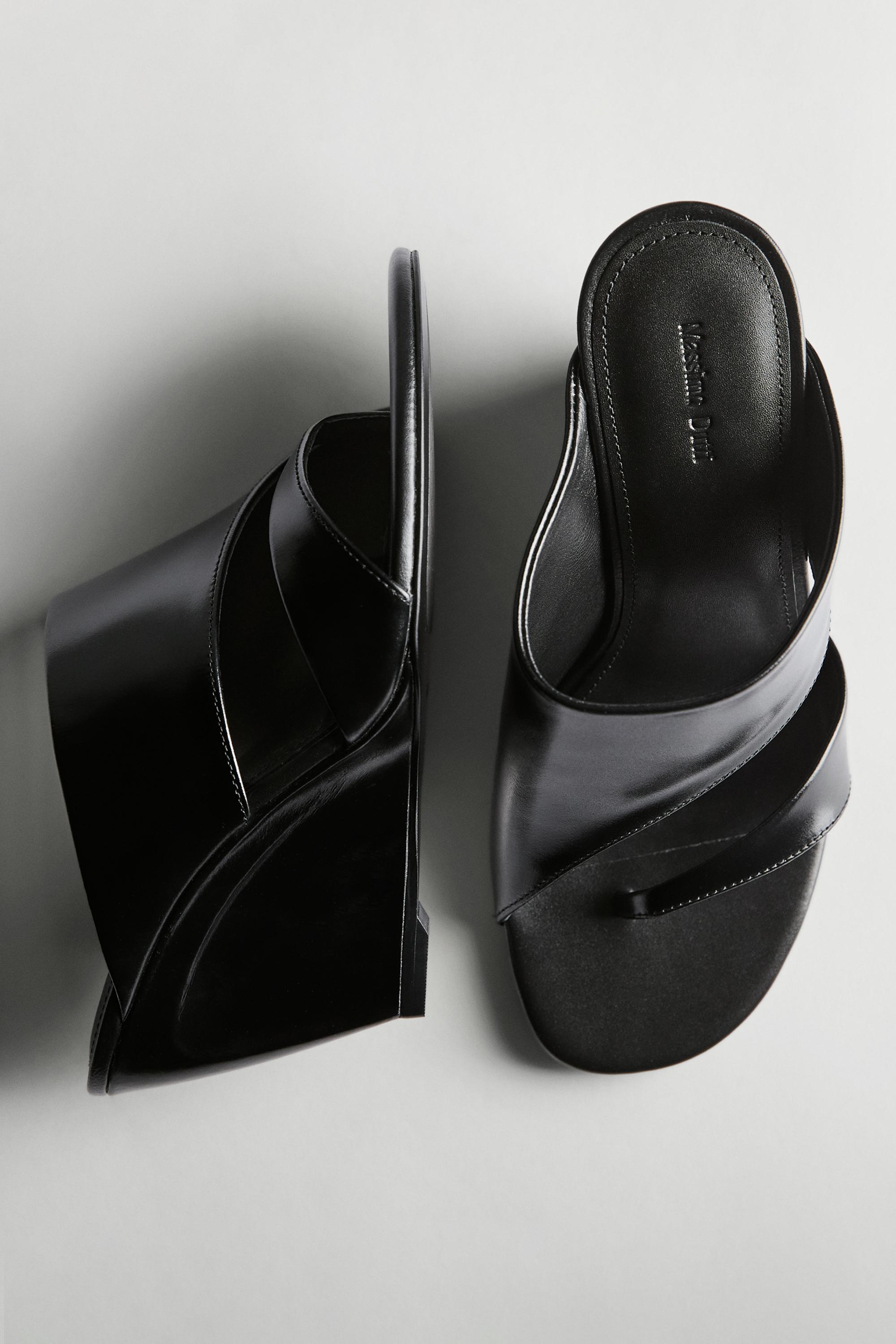 Sandale compensée en cuir